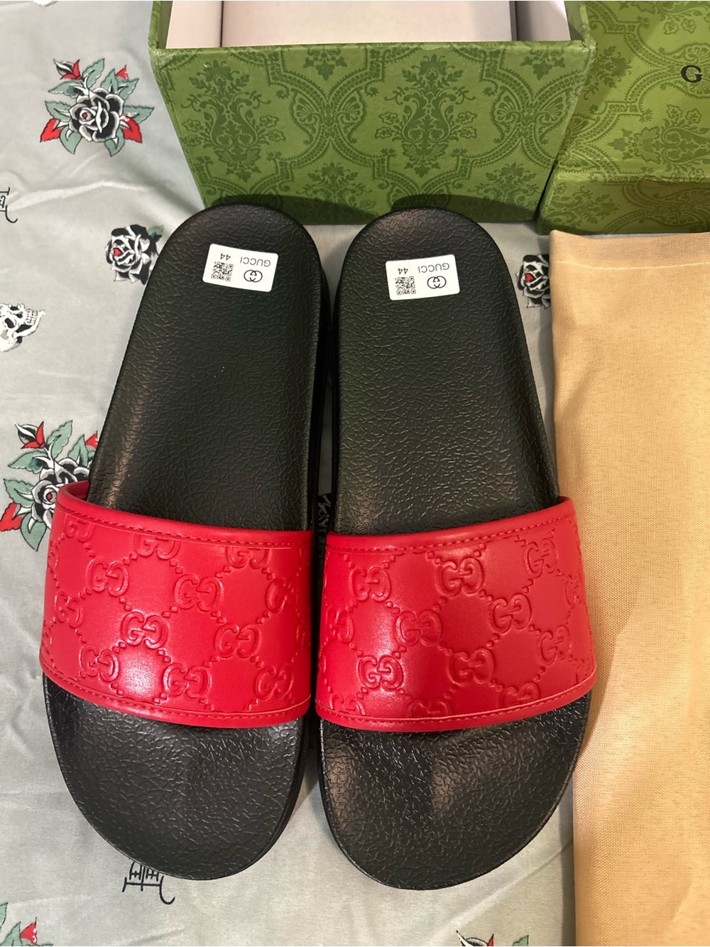 Gucci Slides - Picture 3 of 4